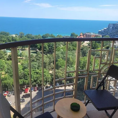 Arkadia Sea View, Balcony, Jacuzzy, 75