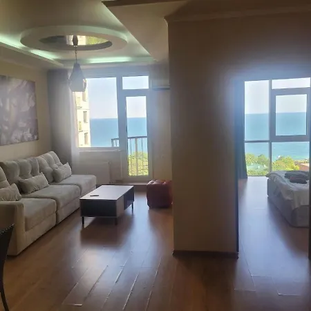 Apartment Arkadia Sea View, Balcony, Jacuzzy, 75
